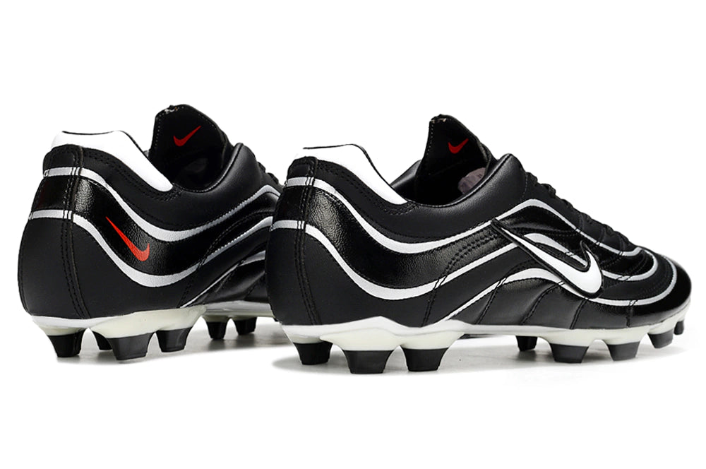 Chuteira Nike Mercurial Vapor 1998 FG - Preto/Branco