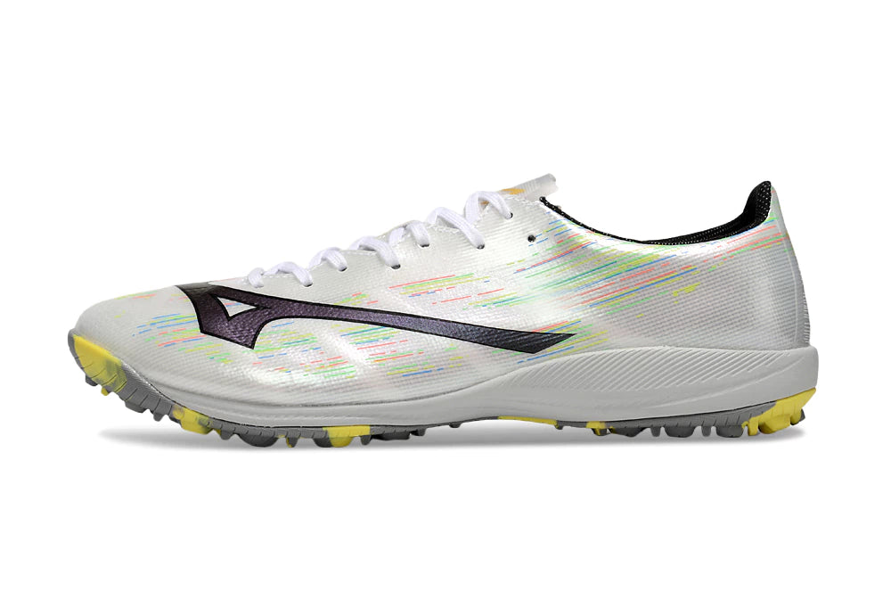 Chuteira Mizuno Alpha Made in Japan Society - Branco/Amarelo