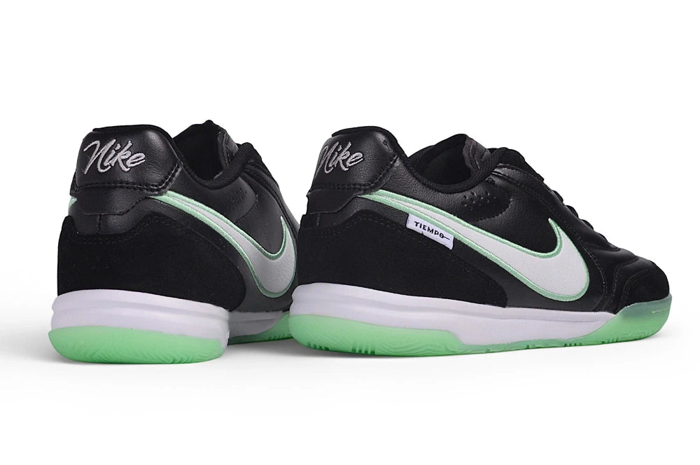 Chuteira Nike Tiempo Street Gato IC - Preto
