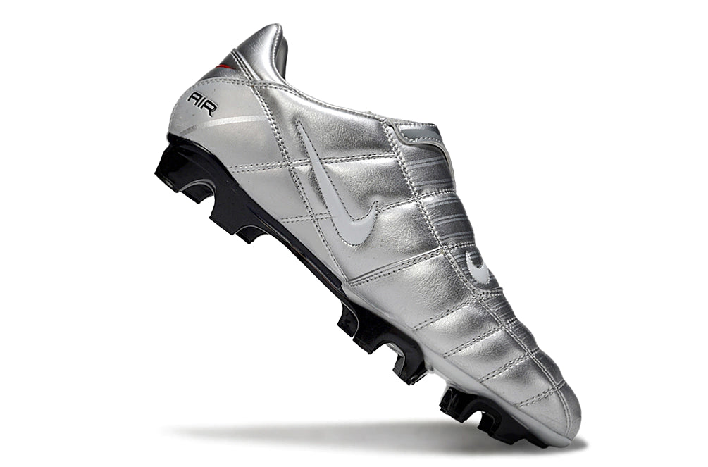 Chuteira Nike Total 90 Campo - Prata
