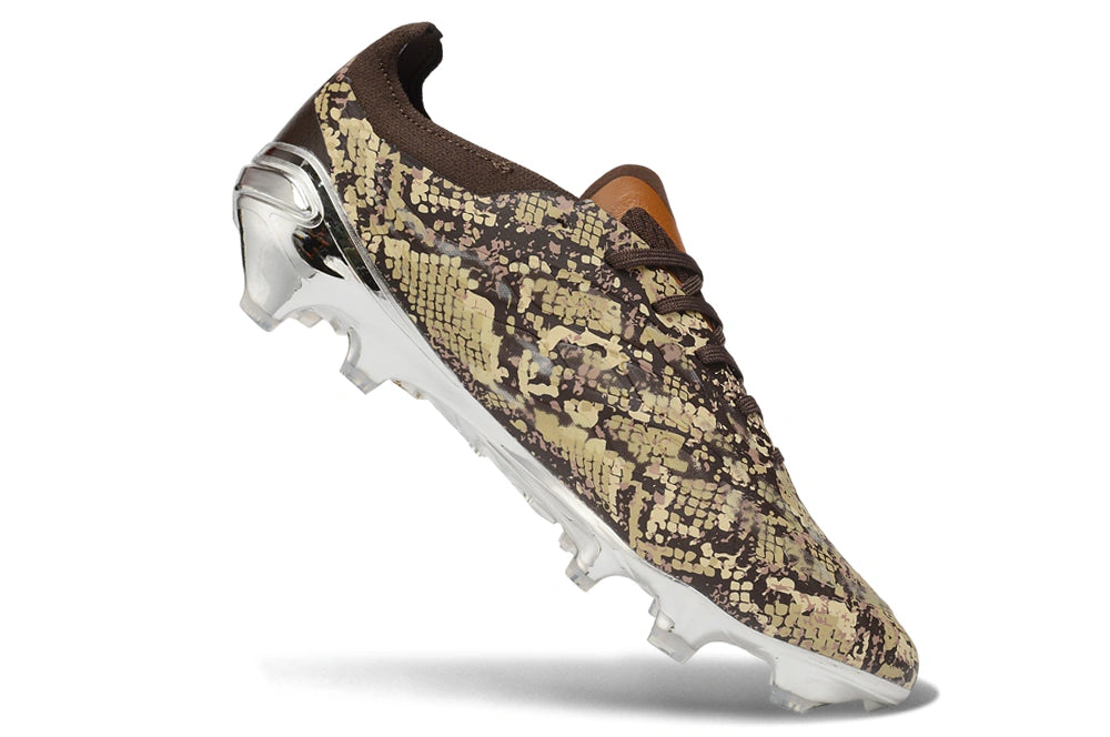 Chuteira Adidas Predator Elite 26 Campo FG - Marrom