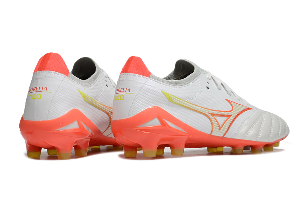 Chuteira Mizuno Morelia Neo 4 Campo - Branco/Laranja