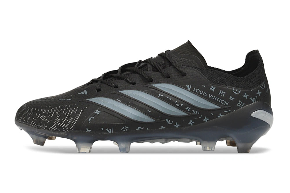 Chuteira Adidas Predator Elite 26 Campo FG - Preto