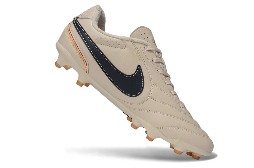 Chuteira Nike Tiempo Ligera Pro FG