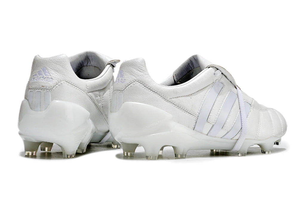 Chuteira Adidas Predator Mania FG - Branco
