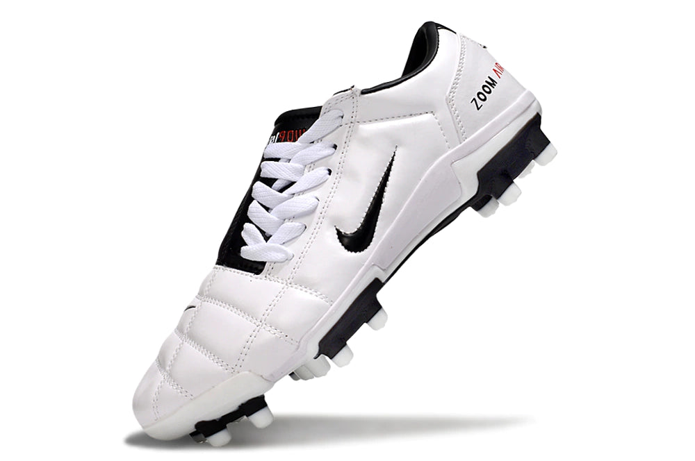 Chuteira Nike Total 90 Campo - Branco/Preto