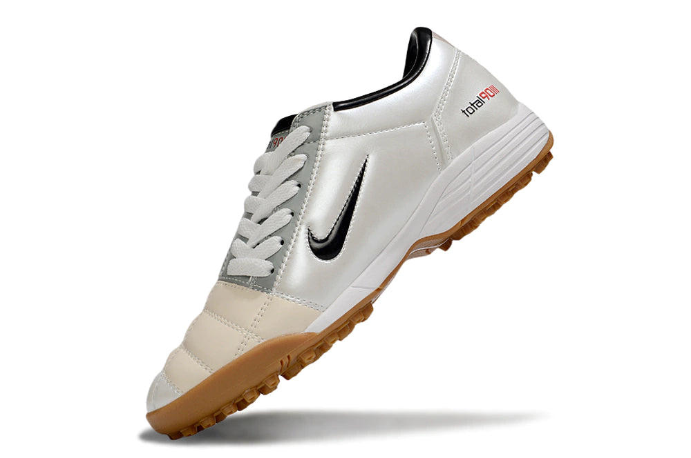 Chuteira Nike Total 90 Society - Prata/Bege