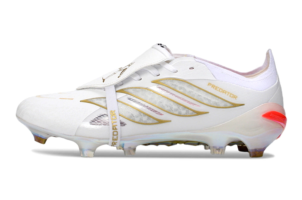 Chuteira Adidas Predator Tongue 26 Elite FG - Branco/Dourado