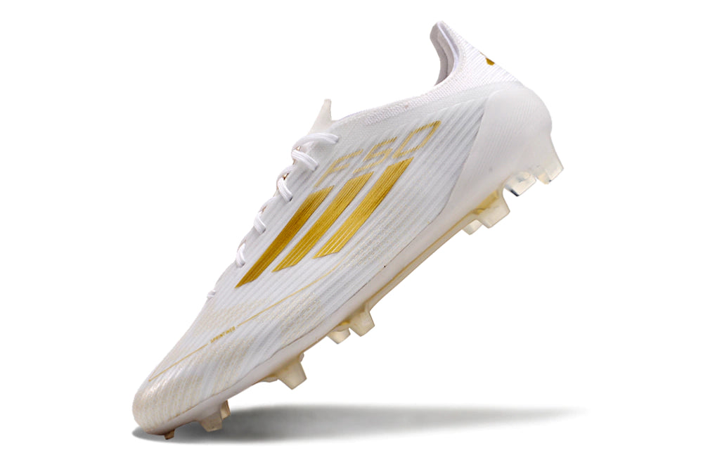 Chuteira Adidas F50 X Campo - Branco/Dourada