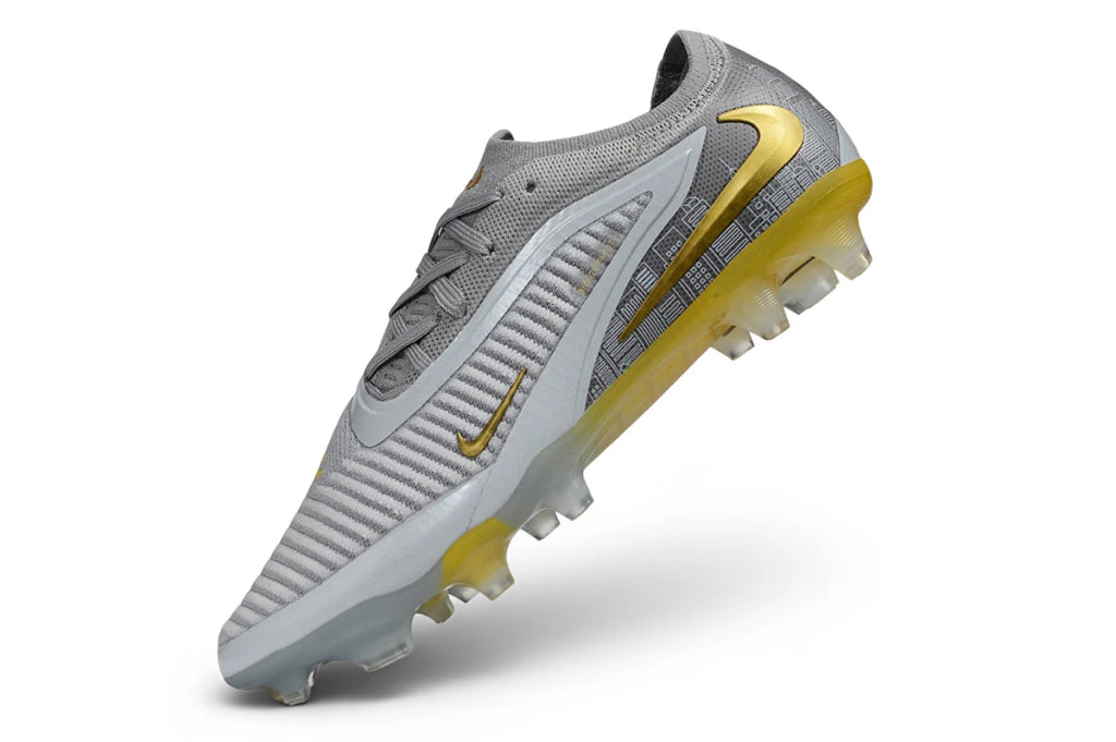 Chuteira Campo NIKE Phantom 6 Elite FG - Cinza/Dourada