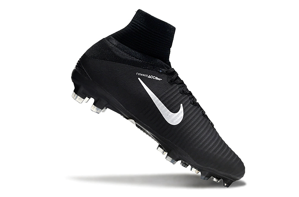 Chuteira Nike Mercurial Superfly 5 Elite Campo - Preto/Branco