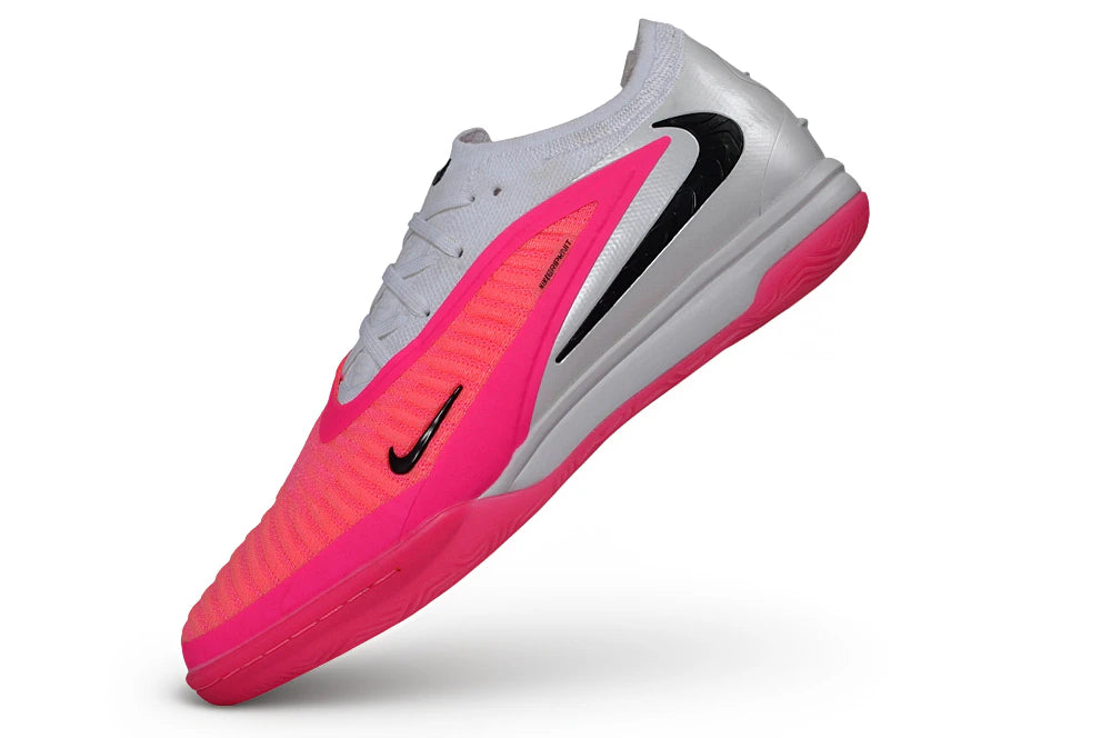 Chuteira Nike Phantom 6 IC "Breakout"