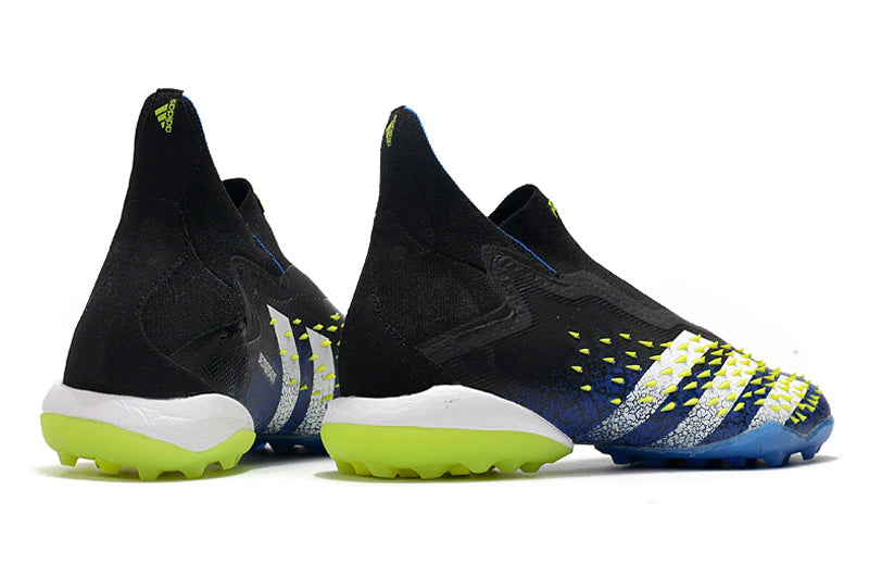 Chuteira Adidas Predator Freak+ Society "Superlative"