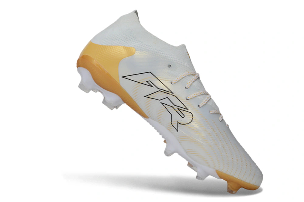 Chuteira Puma Future 8 Ultimate Low Campo FG - Branco/Dourado