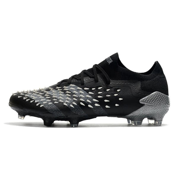 Chuteira Adidas Predator Freak.1 Low Campo FG "Superstealth"