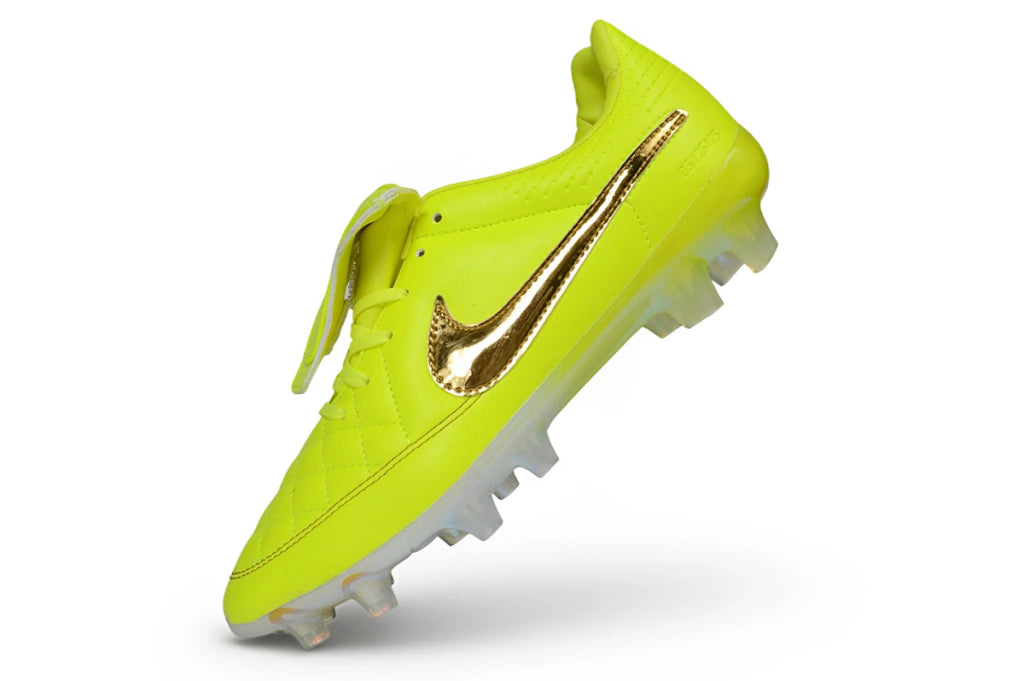 Chuteira Nike Tiempo Legend R10 FG