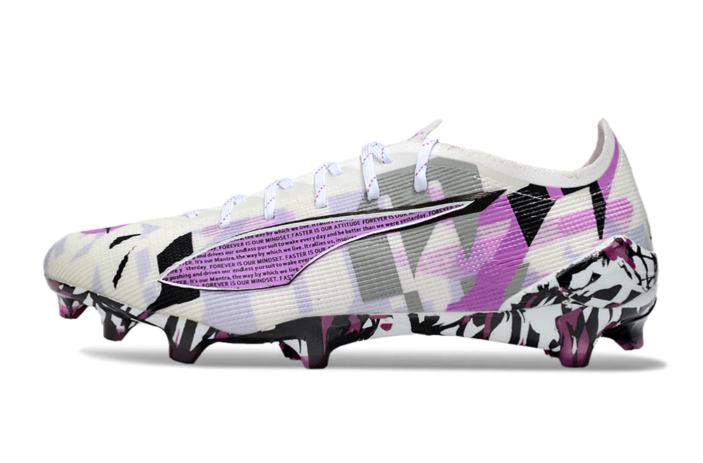 Chuteira Puma Ultra 5 Campo FG - Branco/Preto/Rosa