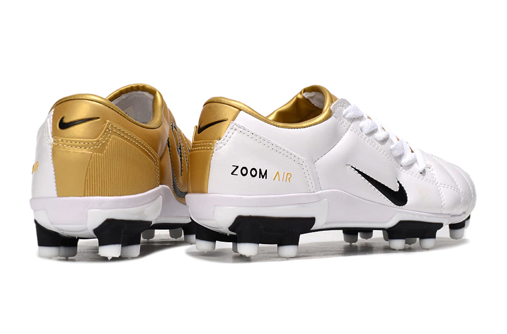 Chuteira Nike Total 90 Campo - Branco/Dourado