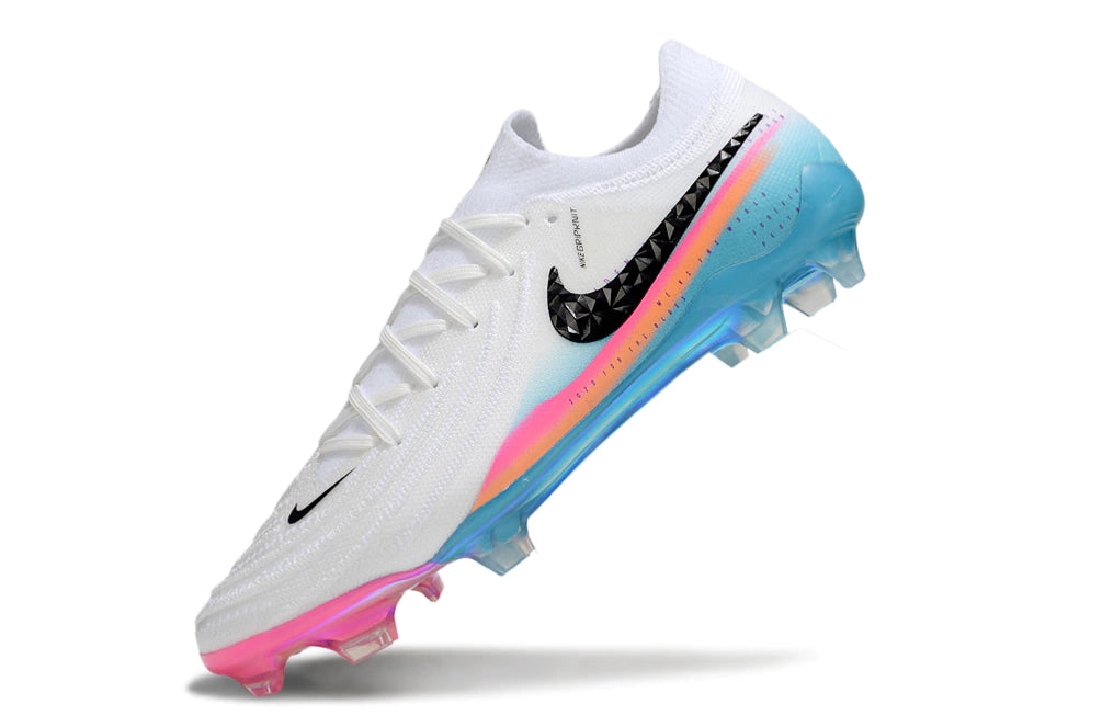 Chuteira Nike Phantom GX2 Elite Campo FG - Branco/ Rosa