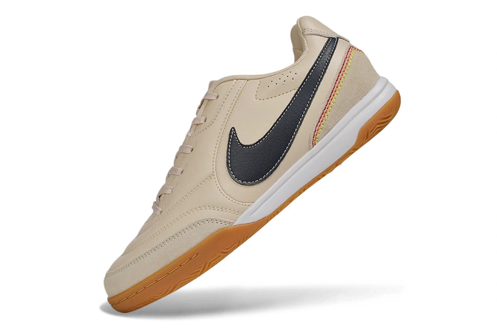Chuteira Nike Tiempo Street Gato IC