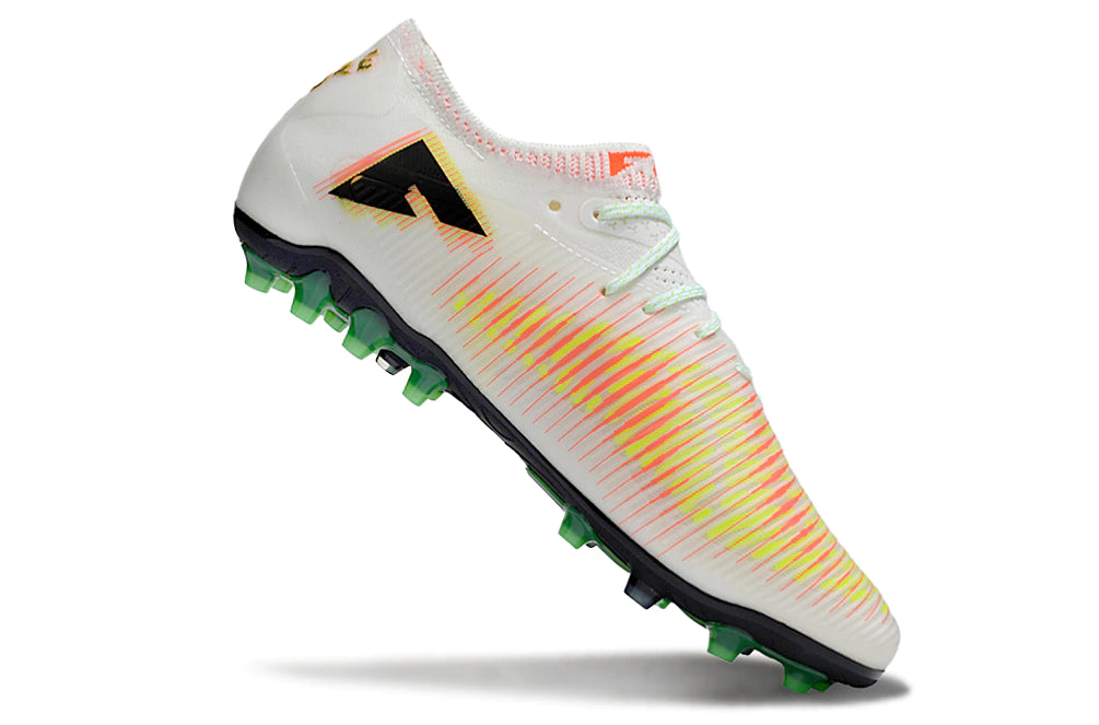 Chuteira Puma Future Low 8 MG