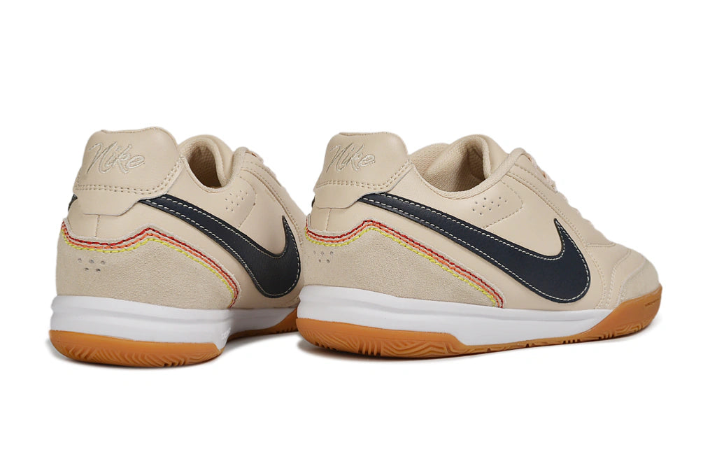Chuteira Nike Tiempo Street Gato IC