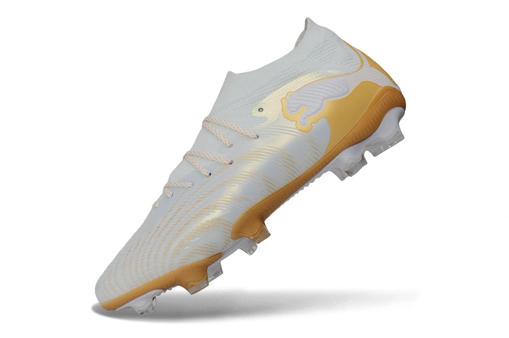 Chuteira Puma Future 8 Ultimate Low Campo FG - Branco/Dourado