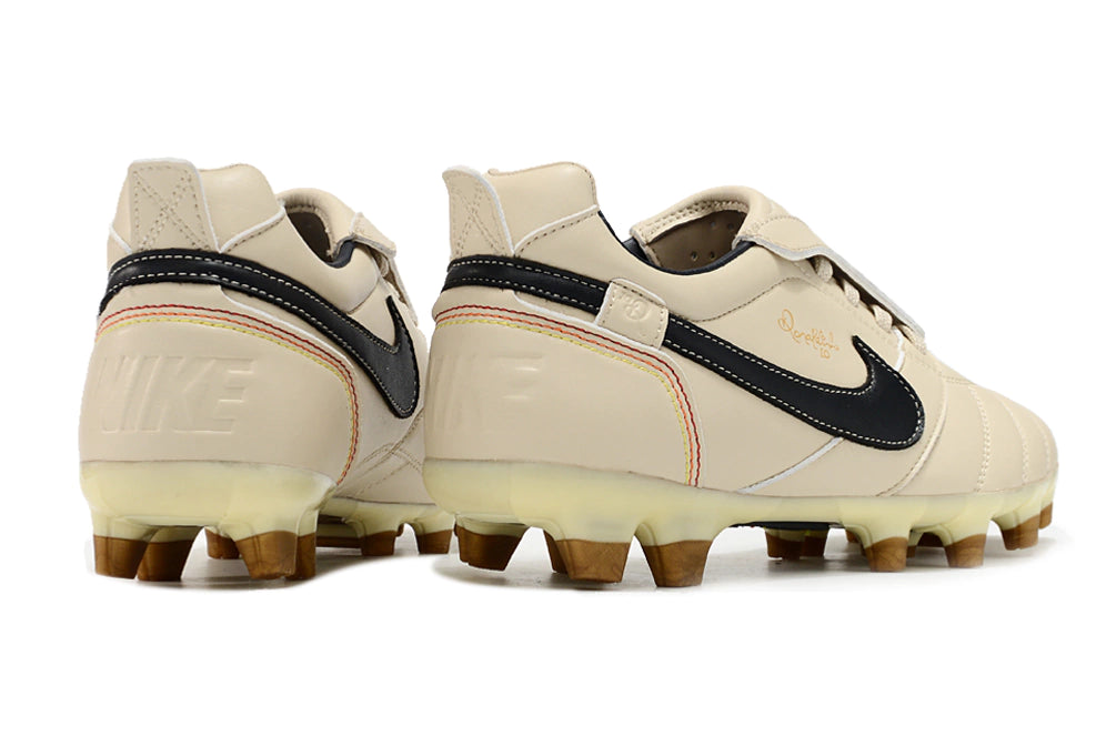 Chuteira Nike Tiempo Legend 10R Elite Campo - Bege/Preto