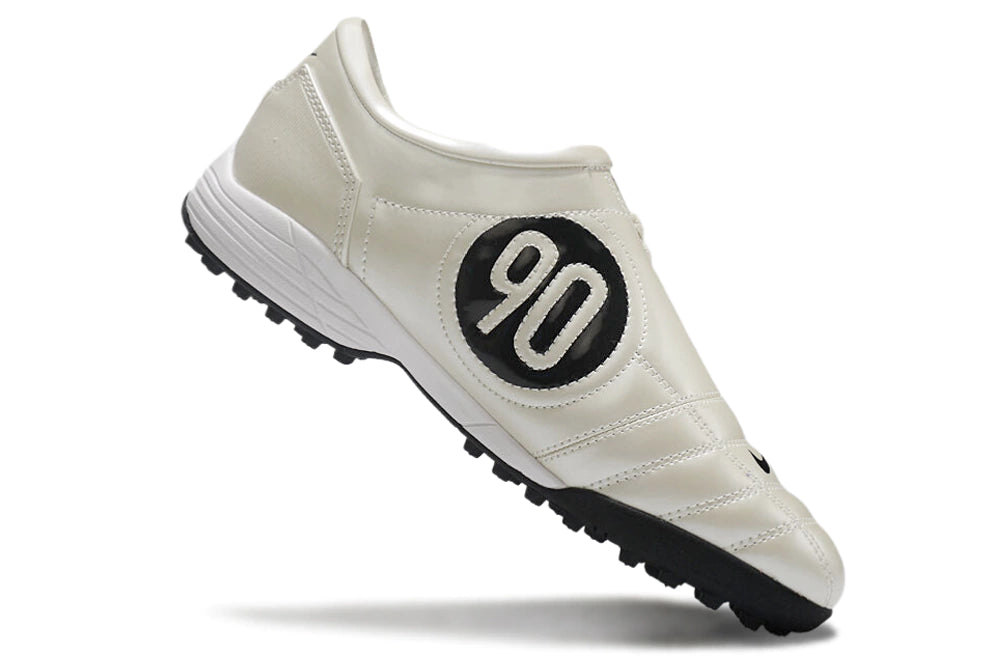 Chuteira Nike Total 90 Society - Creme/Preto