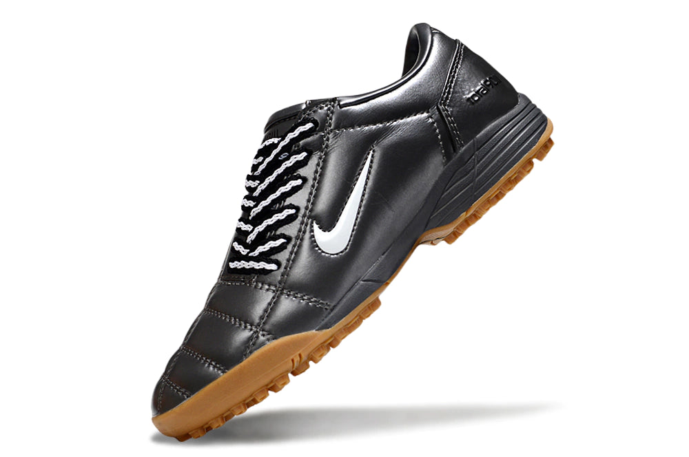 Chuteira Nike Total 90 Society - Preto