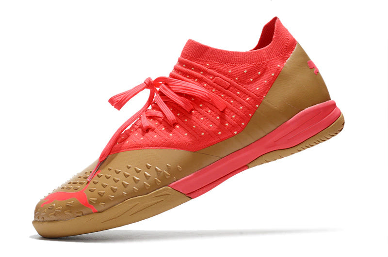 Chuteira Puma Future Z 1.4 Pro Cage Futsal - Vermelho/Dourado
